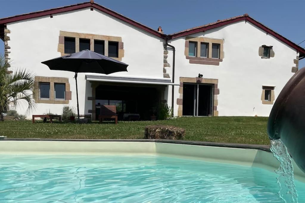 Maison Muruzabal Etxea Espelette Esterno foto